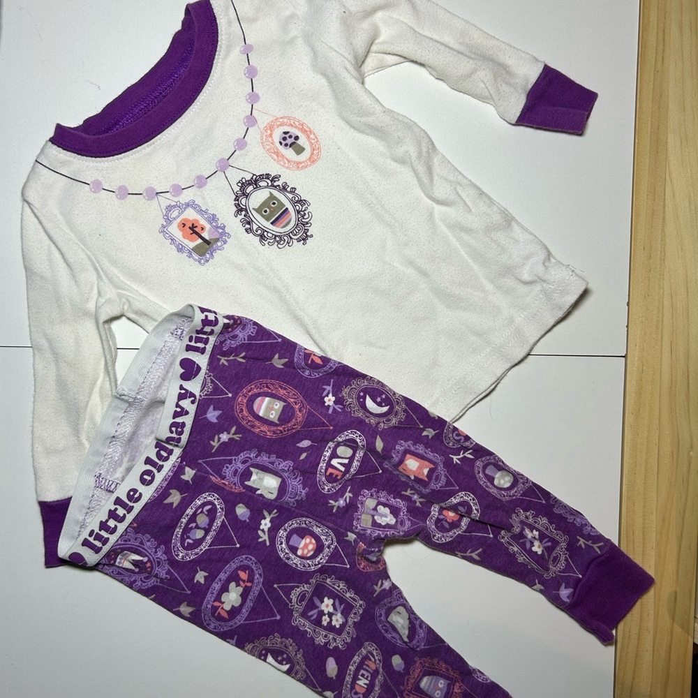 Old Navy Kids Pajama Set - Purple and Cream